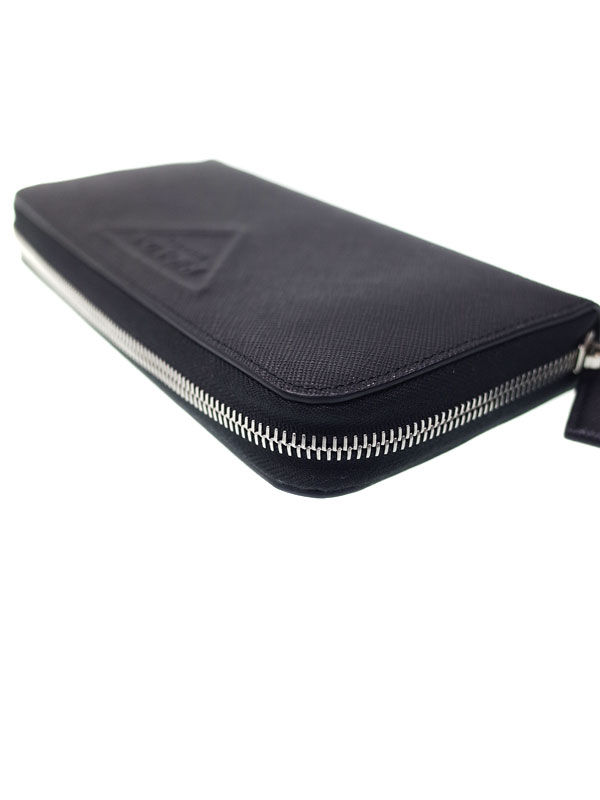 PRADA】プラダ『サフィアーノ エンボスレザー ジップアラウンド長財布