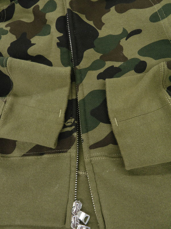 A BATHING APE】アベイシングエイプ『1st Camo Shark Full Zip Hoodie