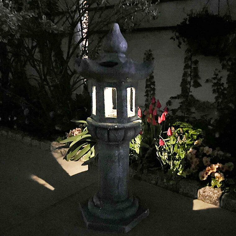 楽天市場】灯篭 石灯篭 光る ソーラー 石 灯篭 とうろう 和風 灯籠 中