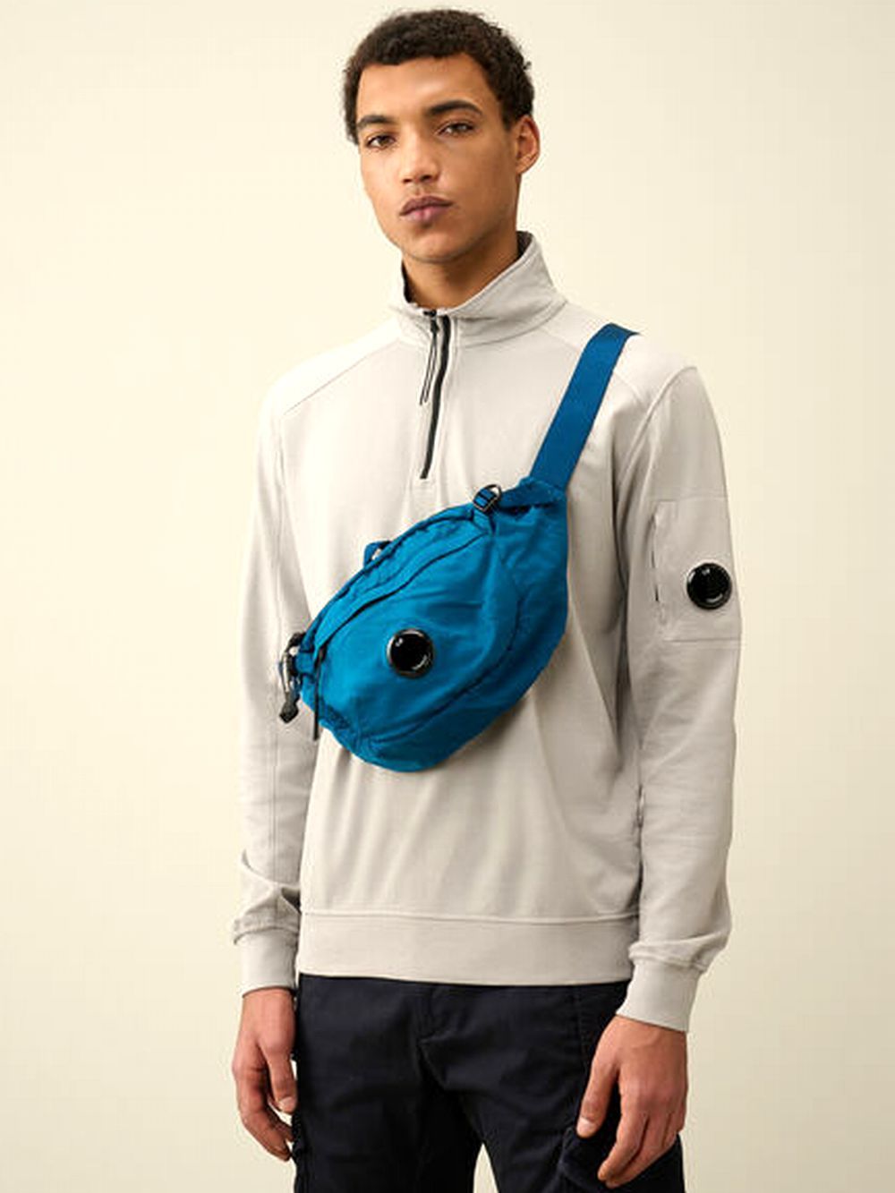 C.P. COMPANY - NYLON B CROSSBODY PACK ( ブルー ) ミニバッグ