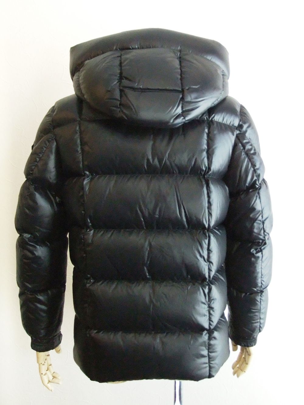 MONCLER - DOUGNAC GIUBBOTTO ナイロンショートダウンブルゾン | 4.444glad