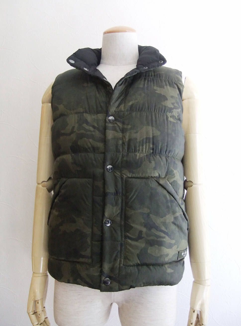 TATRAS - OSERO カモフラージュ柄リバーシブルダウンベスト | 4.444glad