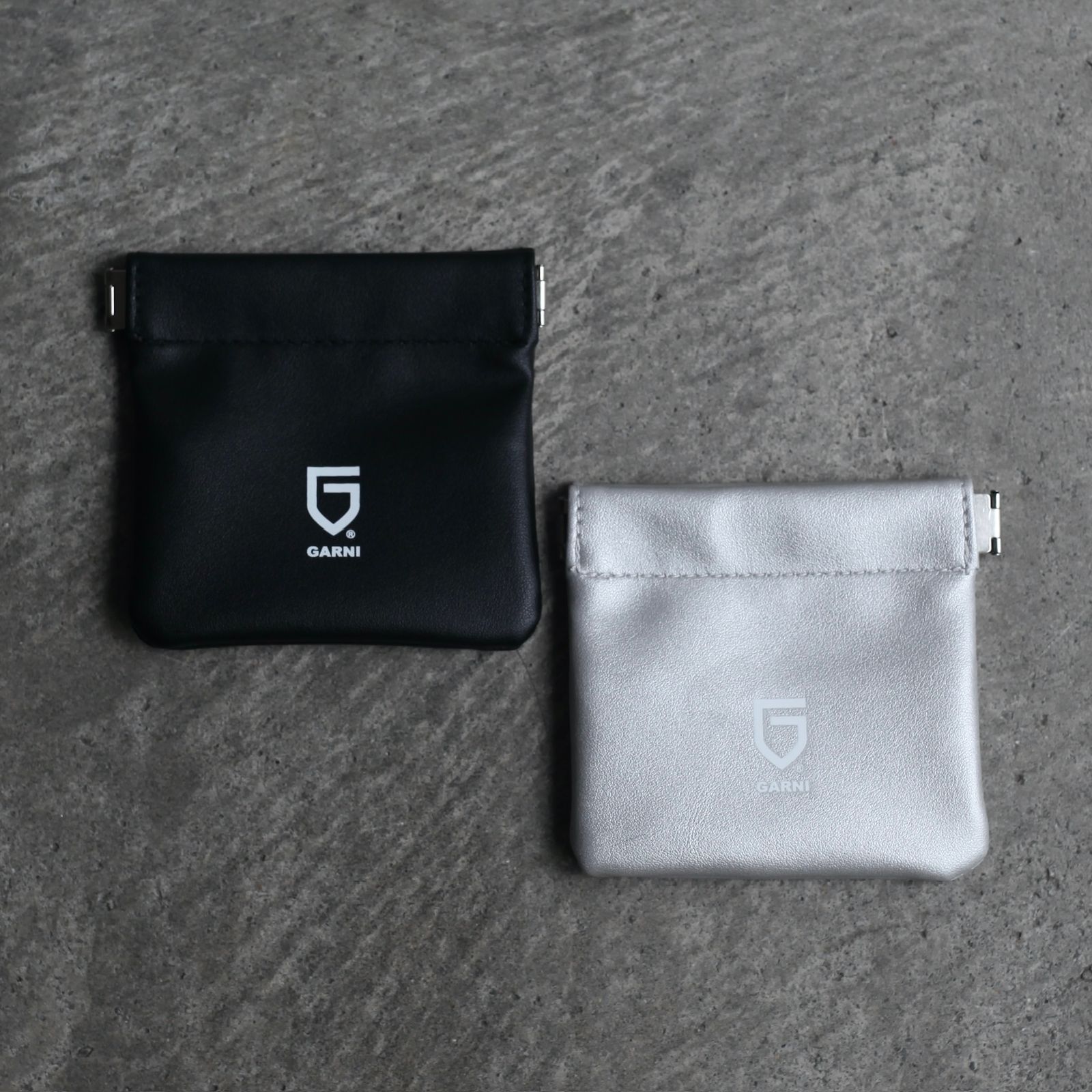 GARNI - 【お取り寄せ注文可能】Crockery Pierce 左耳用(BLACK