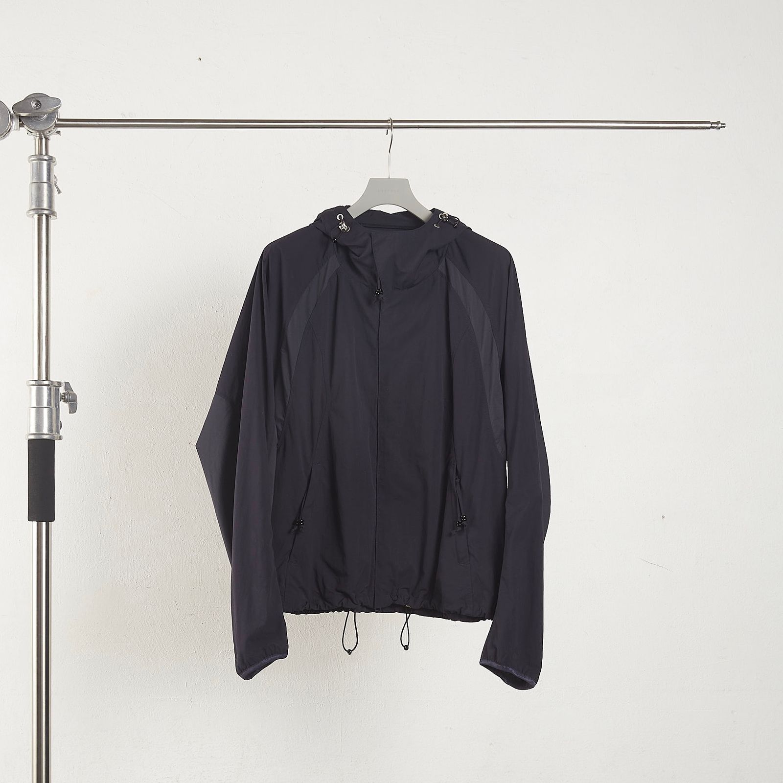 NVRFRGT - 【残りわずか】Paneled Hooded Jacket | ACRMTSM ONLINE STORE