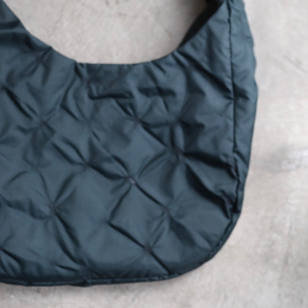 ryaw - 【残りわずか】All Leaf Vein Bag(NYLON) | ACRMTSM ONLINE STORE