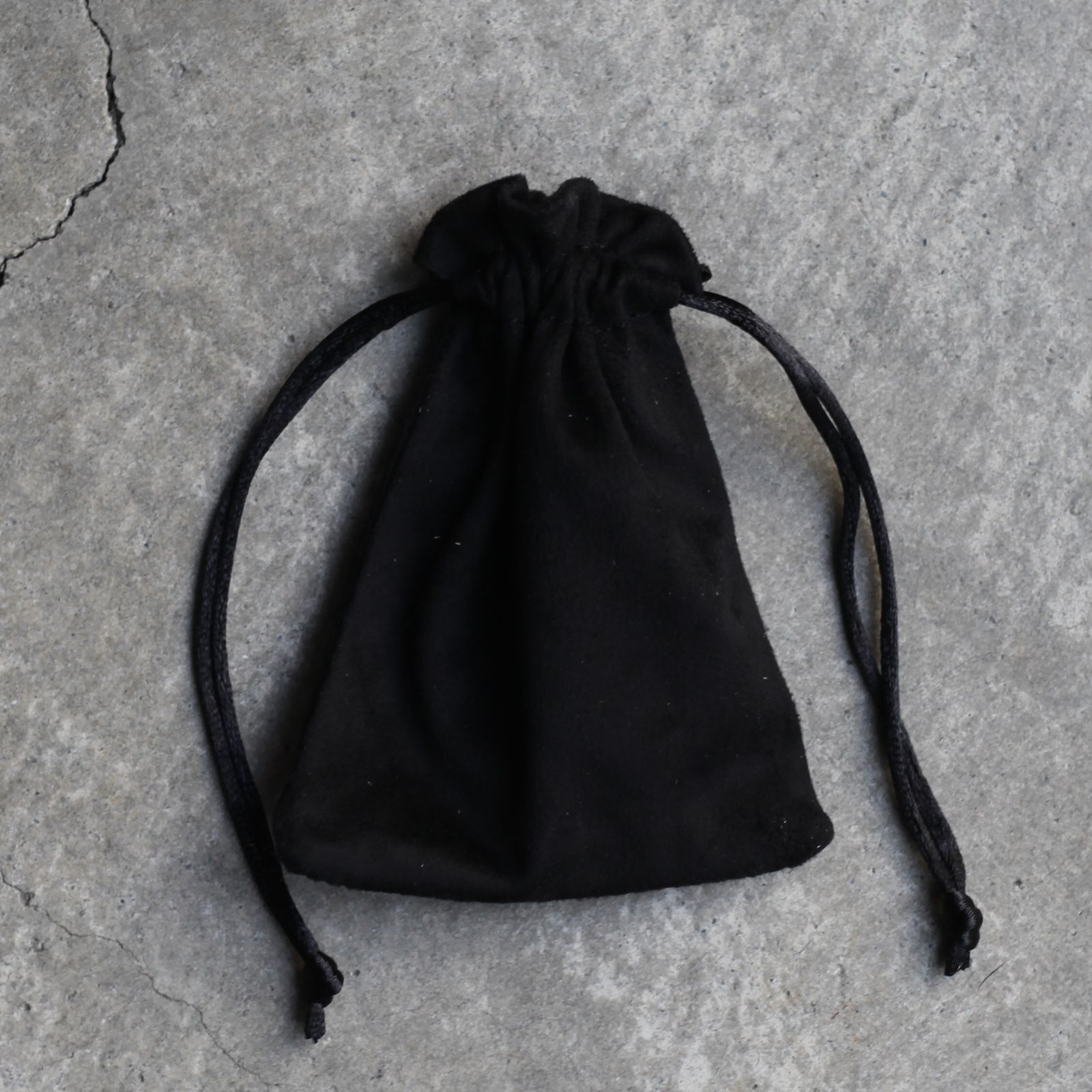 SOSHIOTSUKI - 【お取り寄せ注文可能】Loop Tie Brooch | ACRMTSM