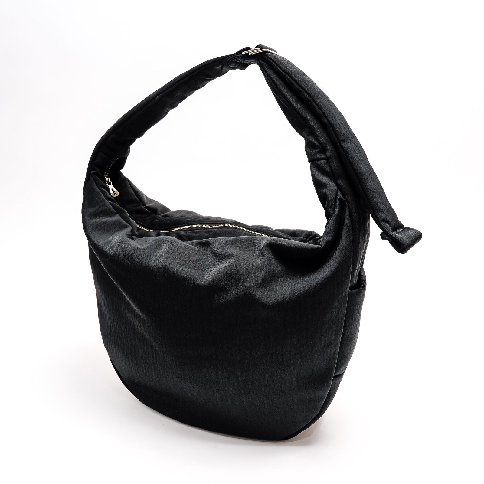 ITTI - 【残りわずか】Annie Puffer Big Moon Bag(CERATO BRIGHT