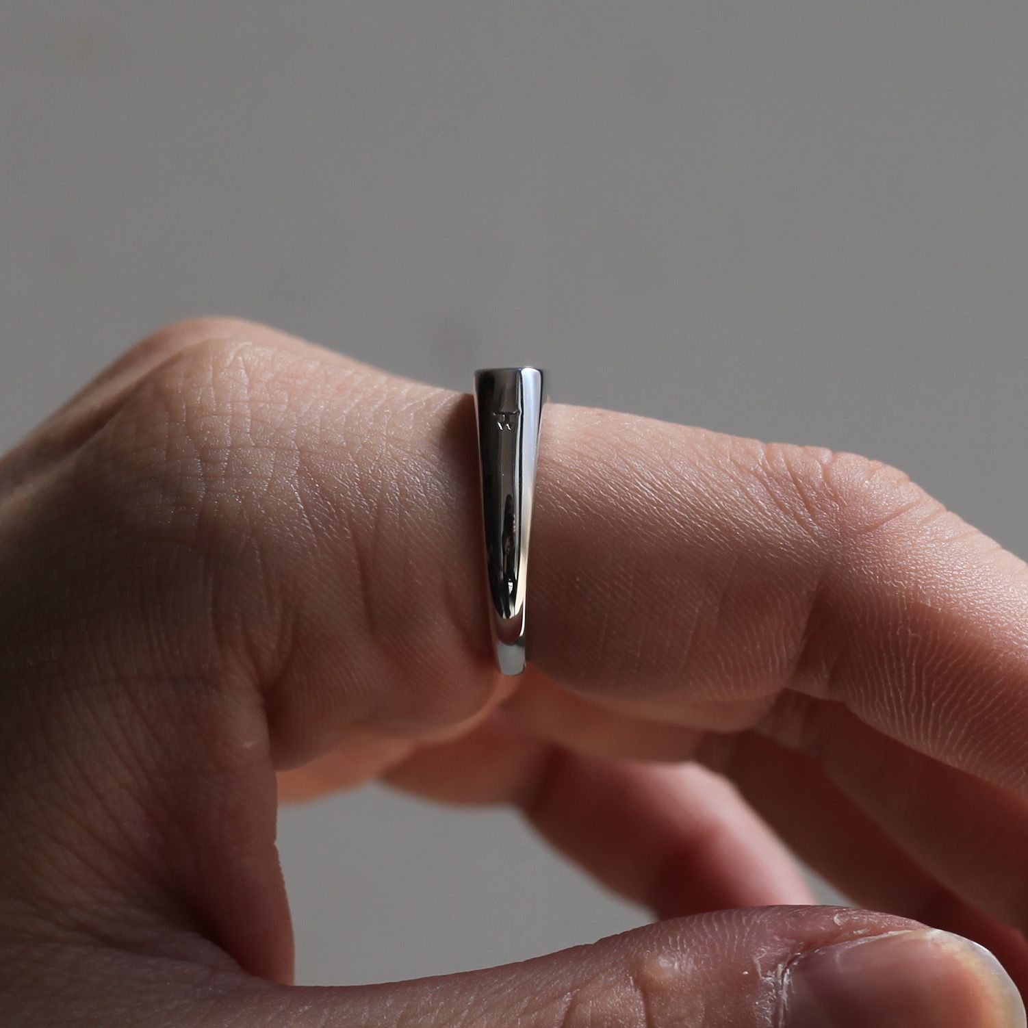 TOMWOOD - 【残りわずか】Knut Ring_M | ACRMTSM ONLINE STORE