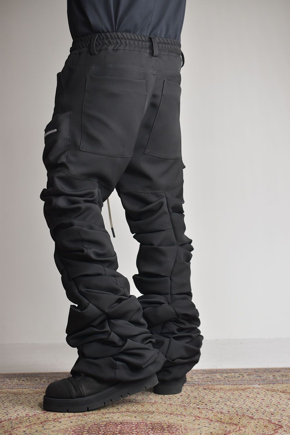 A.F ARTEFACT - Twill Monster Tuck Flare Baggy Pants