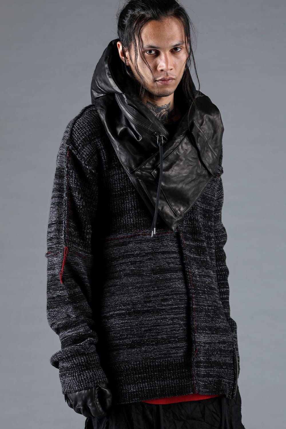 D.HYGEN - Horse Leather Down Hooded Scarf “Black