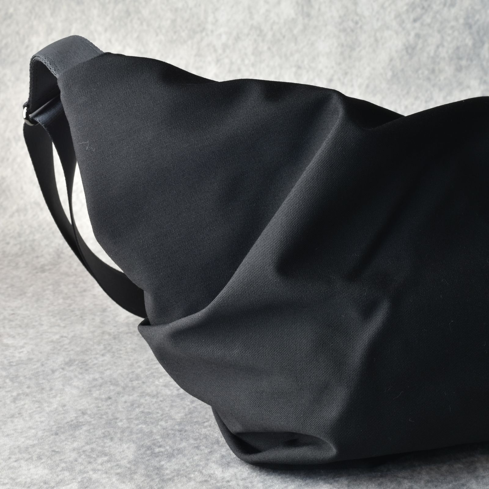 yohji yamamoto - WOOL GABARDINE NYLON TAPE DRAPE SACOCHE （BLACK