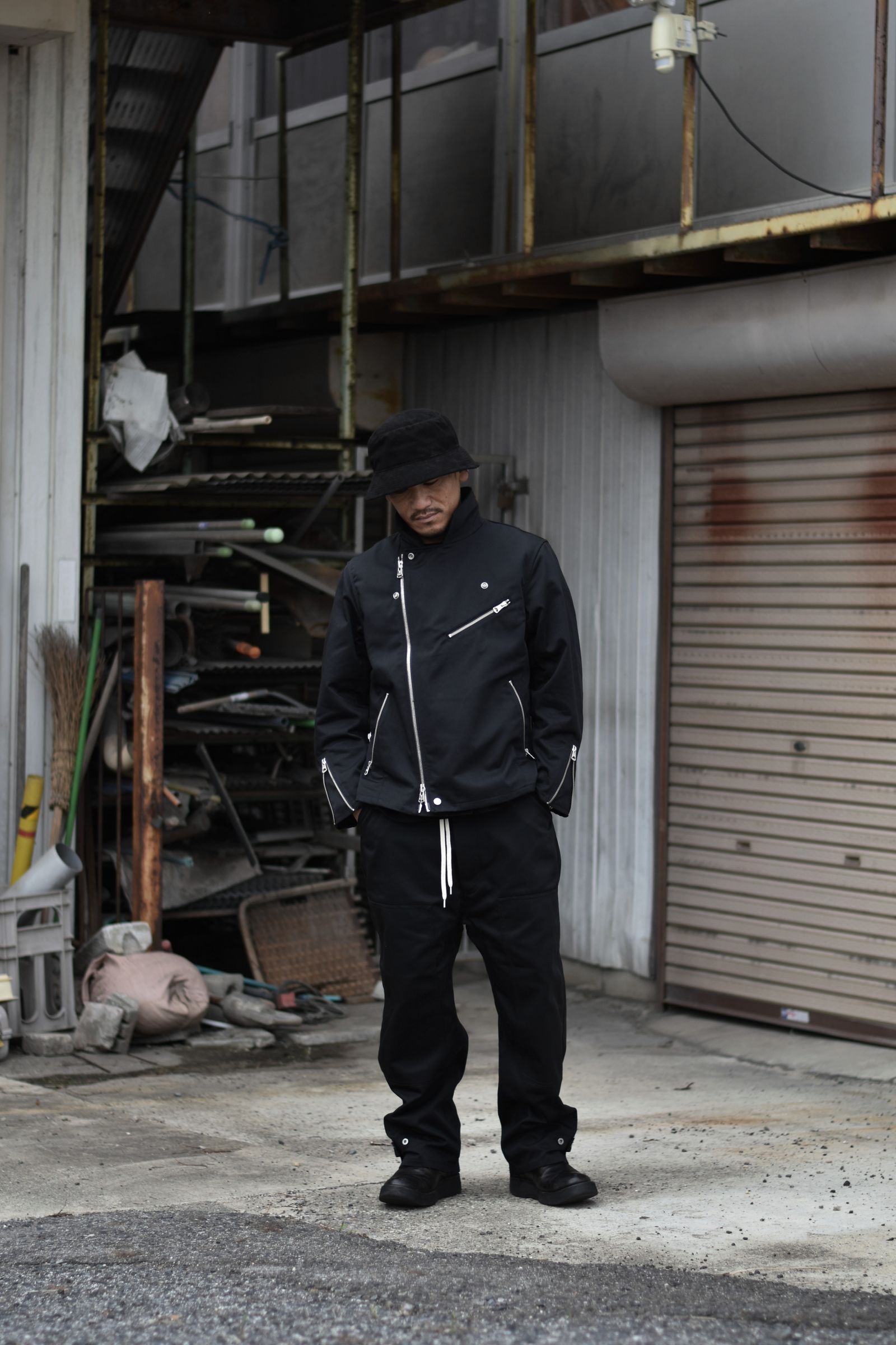 ISAMU KATAYAMA BACKLASH - ×× Dickies ライダース (BLACK) | chord