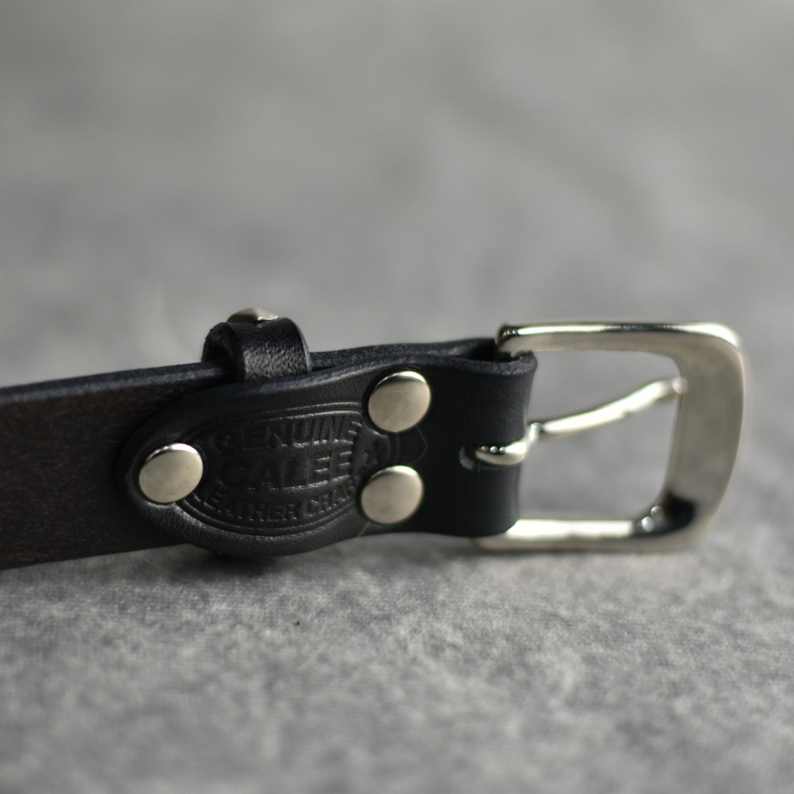 CALEE - STUDS LEATHER NARROW BELT (BLACK) / スタッズ レザー ナロー