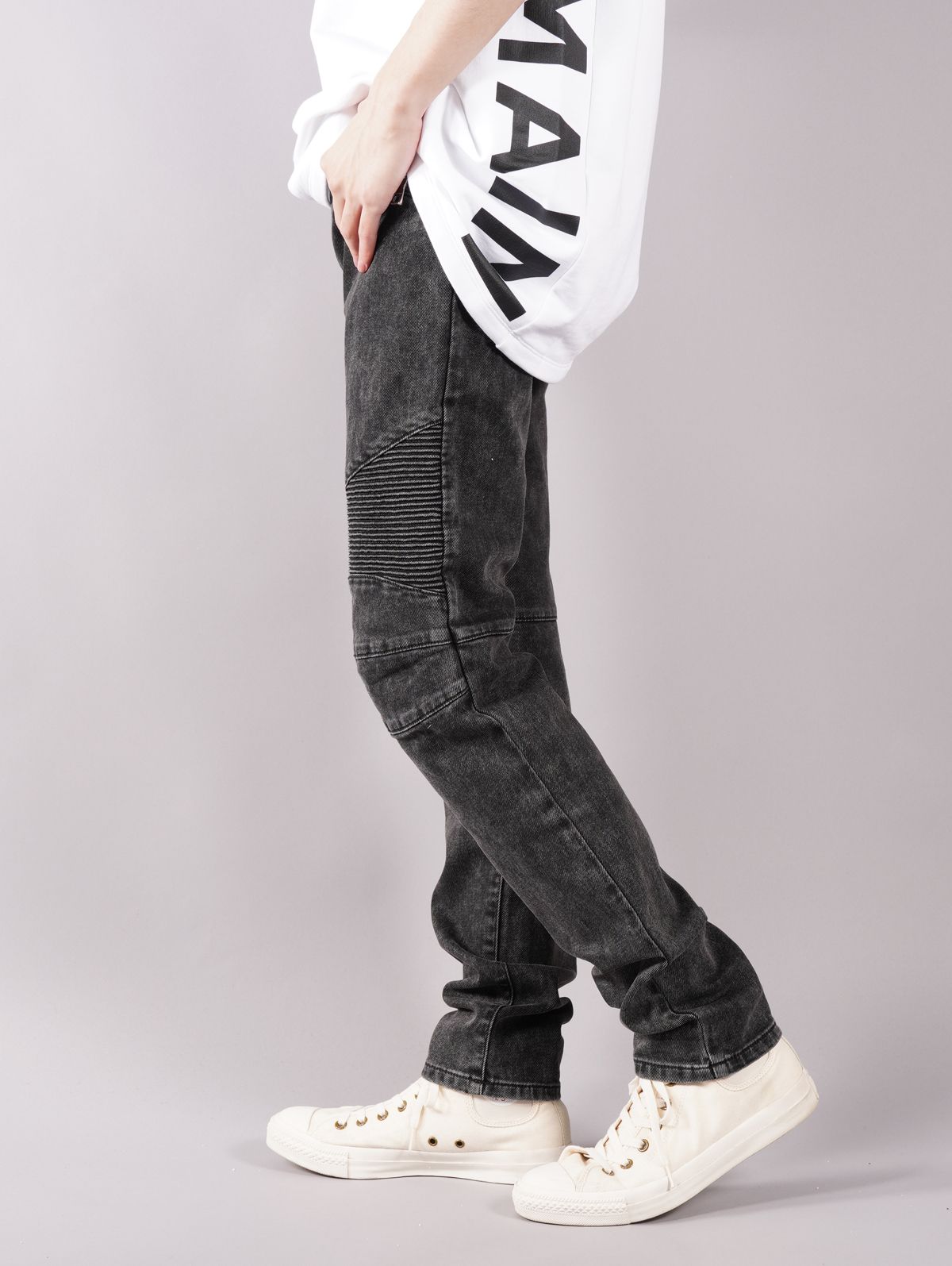 BALMAIN - 【ラスト1点】BH1 BIKER TAPERED BLACK DENIM / バイカー