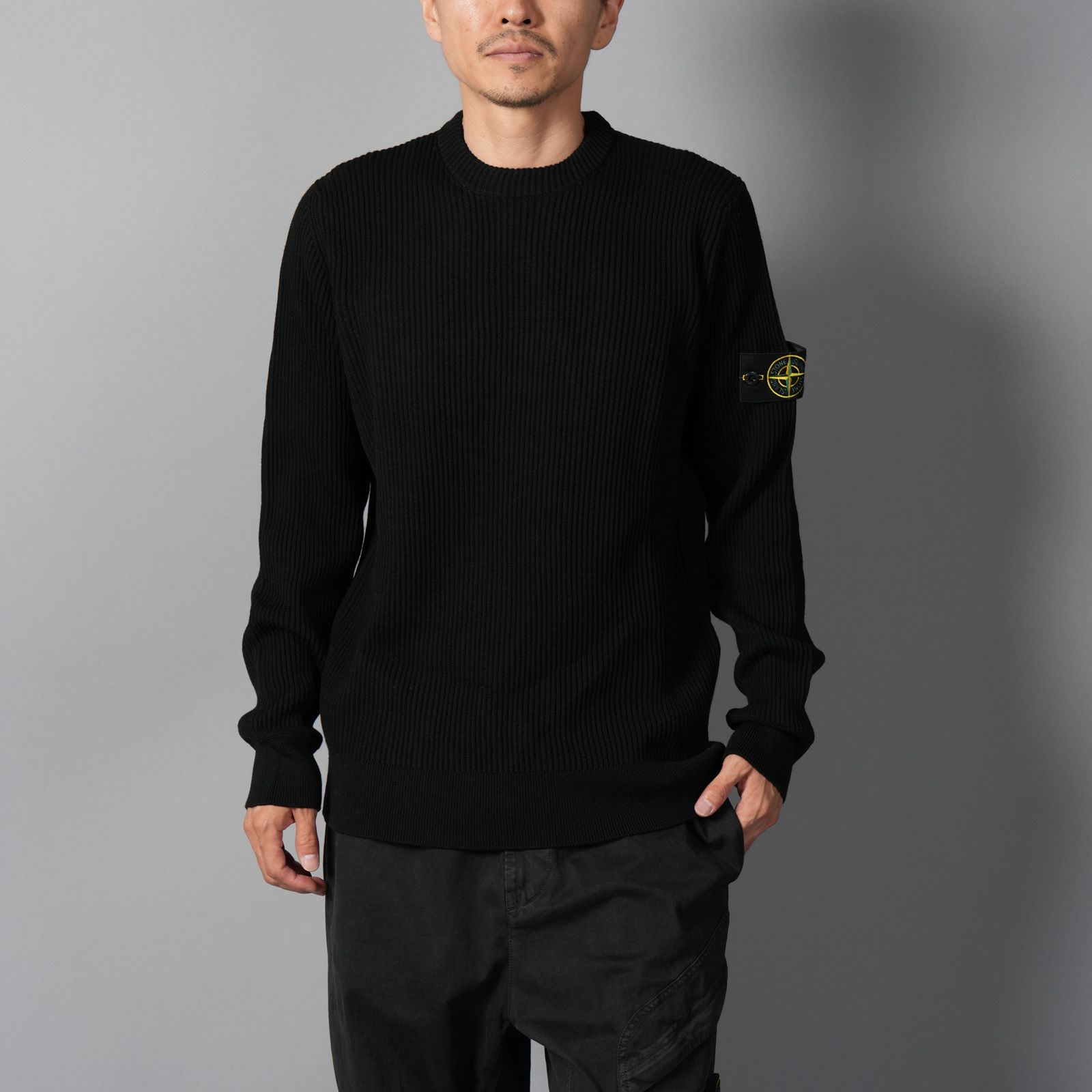 STONE ISLAND】ストーンアイランド 定番人気「ニット」のメンズ商品