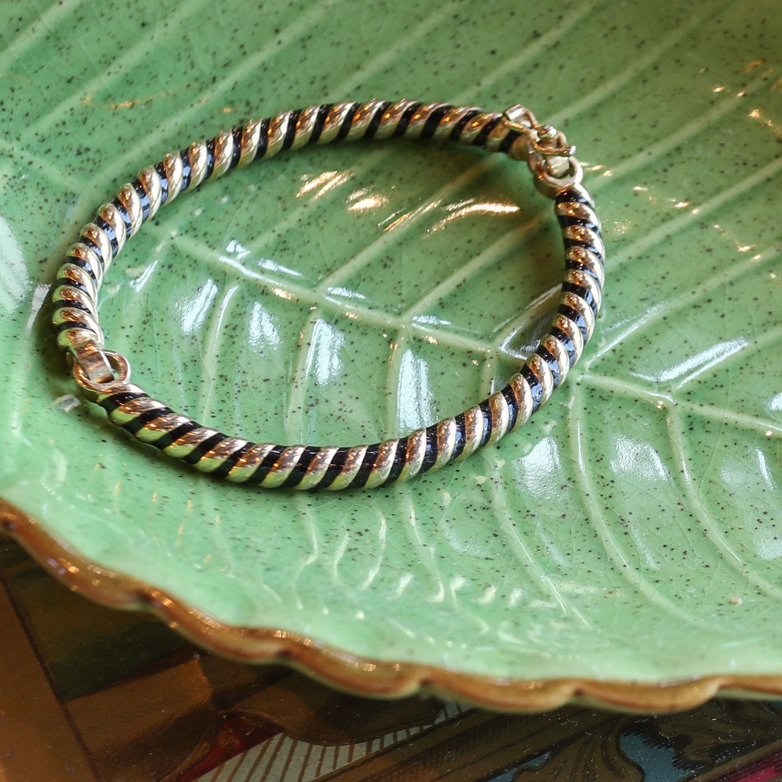 ツイストバングル」ブレスレット イタリア BIJOUX CASCIO | corne/コルネ