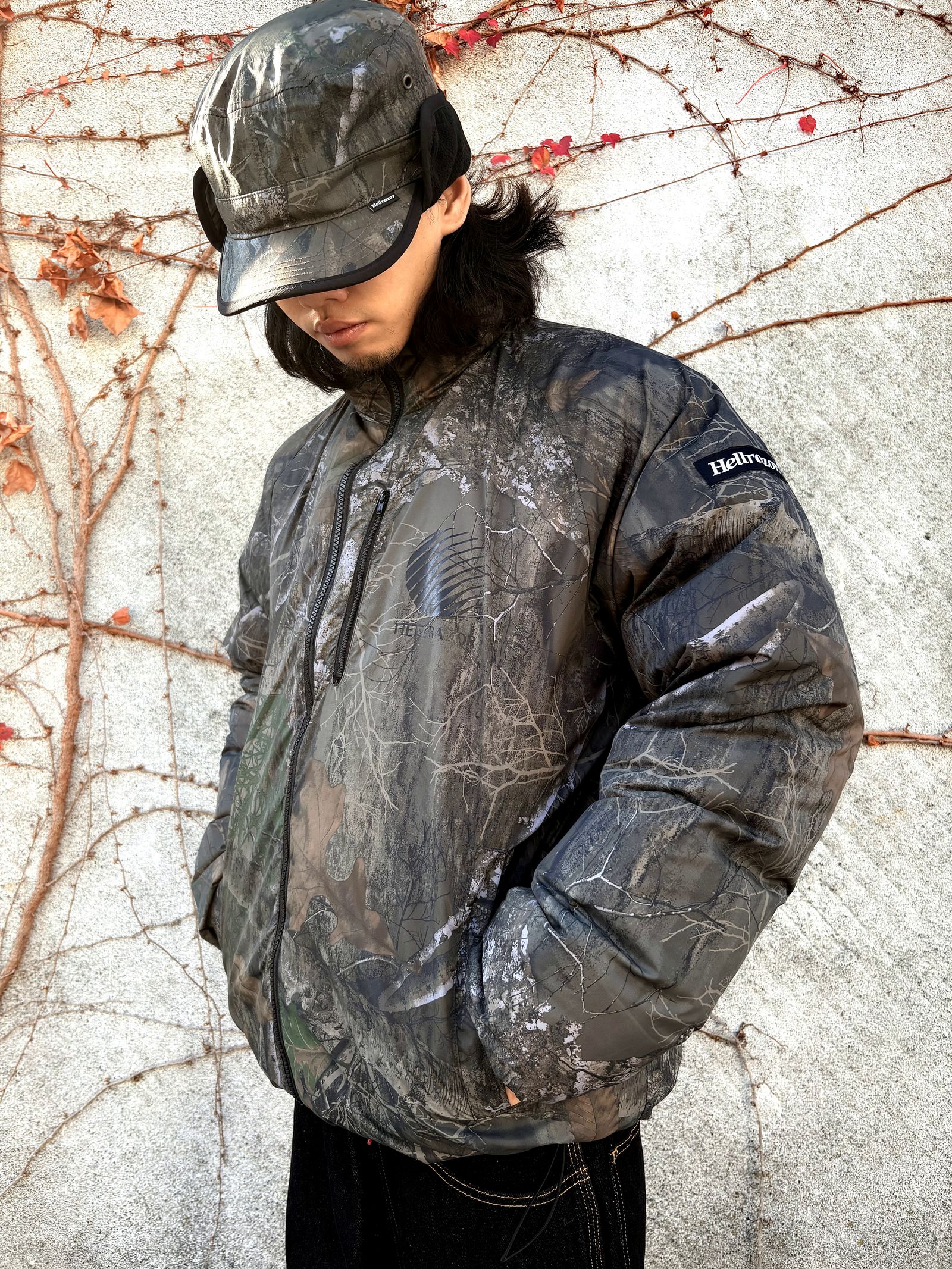 Hellrazor - RIPSTOP REVERSIBLE DOWN JACKET (BLACK / REAL TREE CAMO