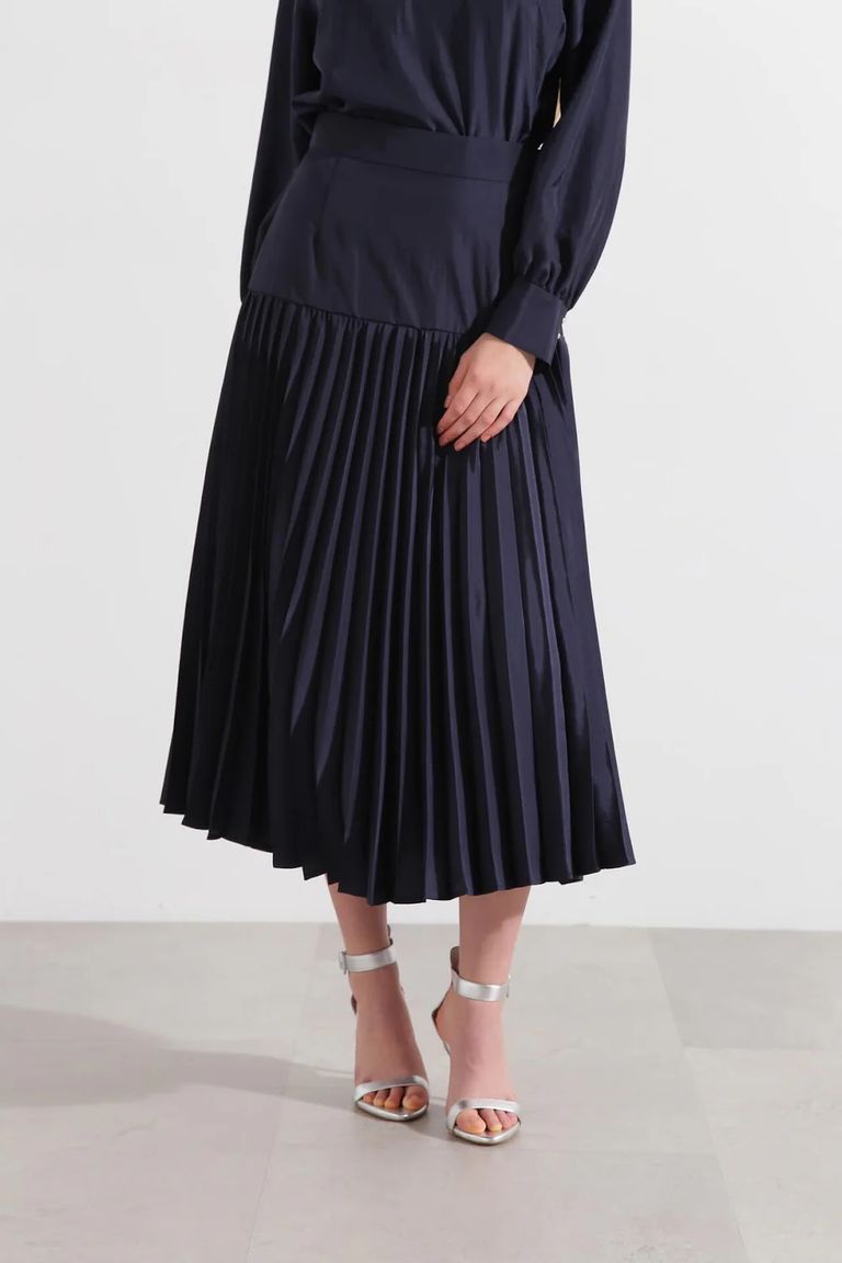 PINKY&DIANNE - ヨークプリーツスカート (ネイビー) / ポリエステル