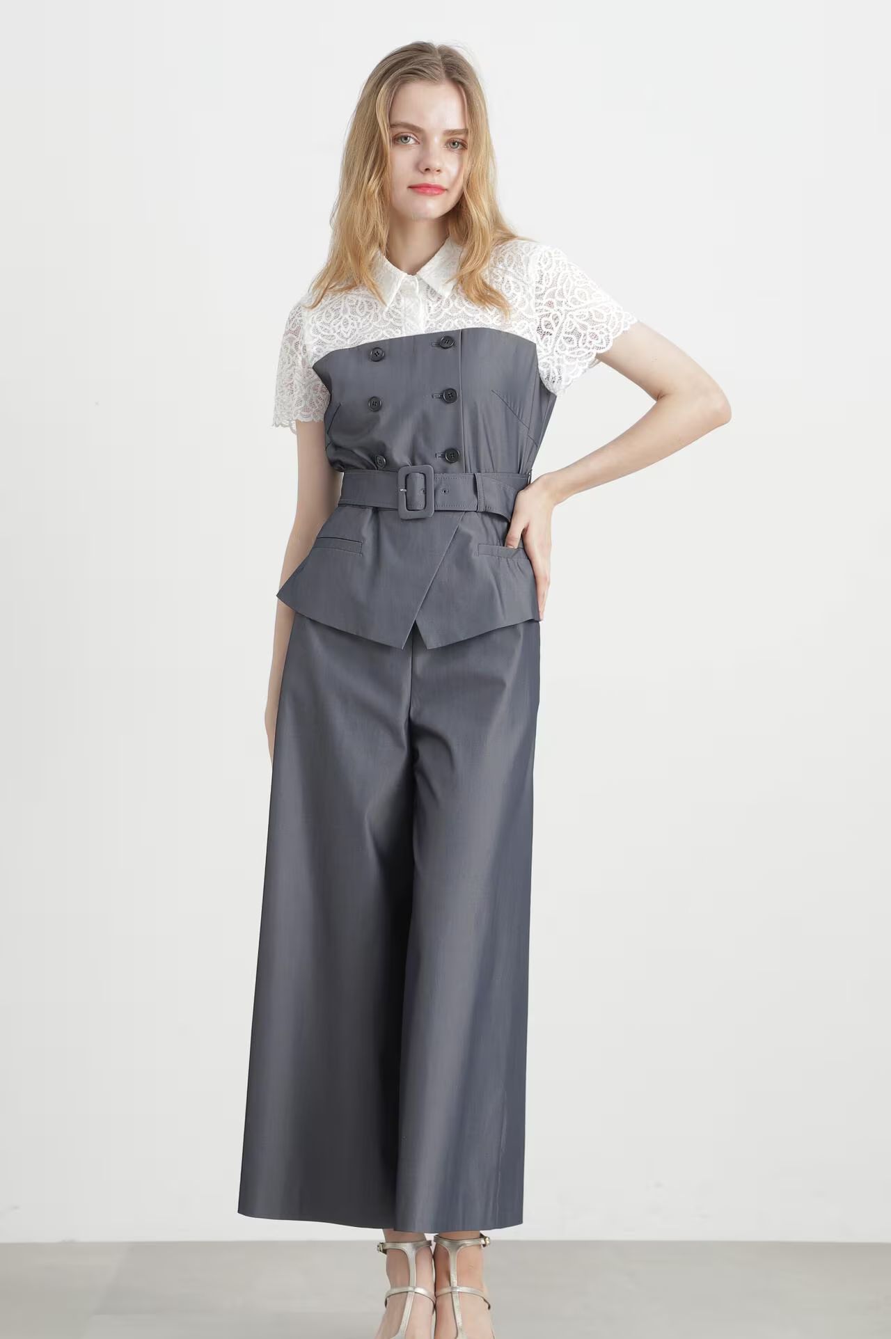 新品タグ付き ミースロエ マスキュリンジャンプスーツ サイズ 0