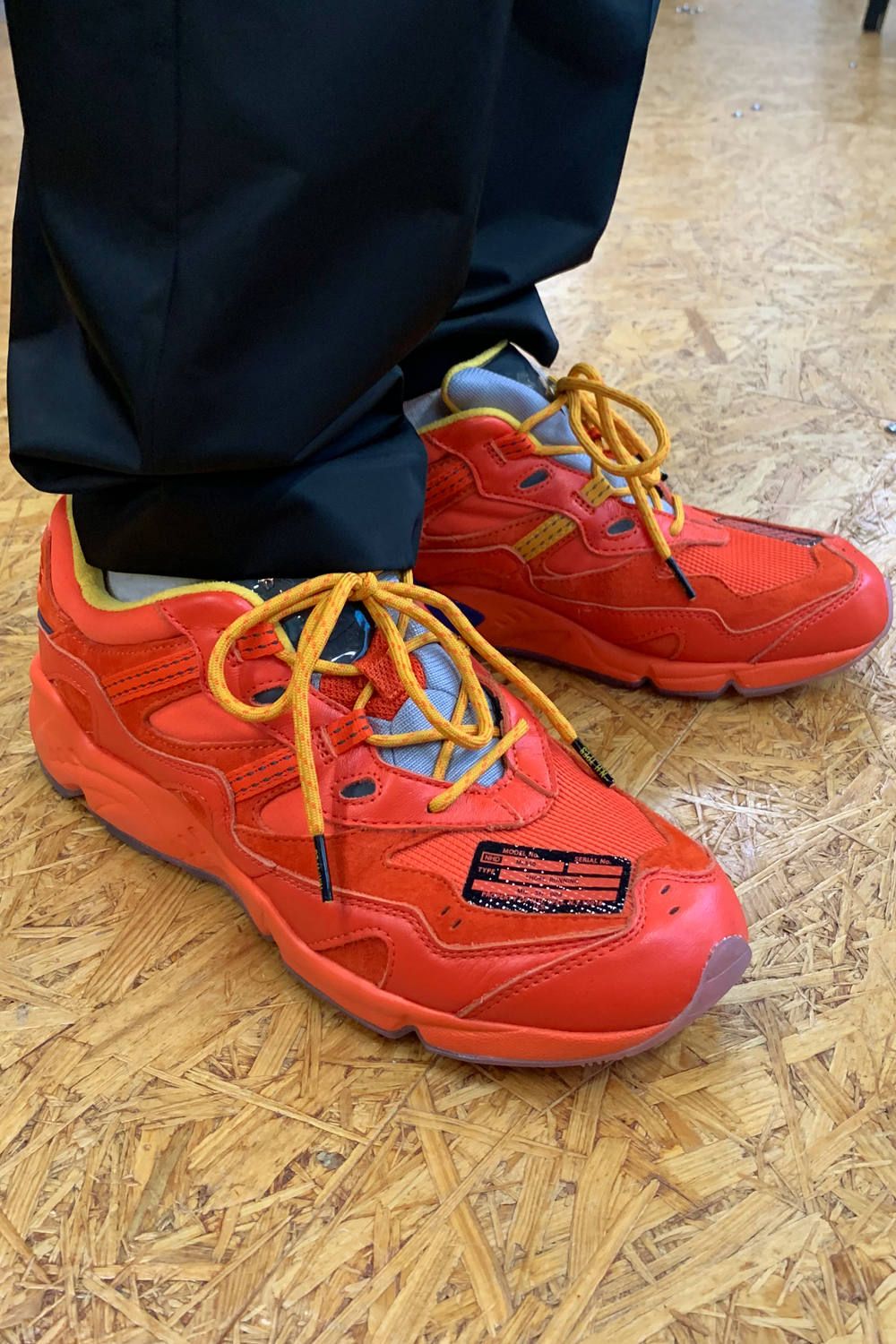 N.HOOLYWOOD TEST PRODUCT EXCHANGE SERVICE × New Balance 