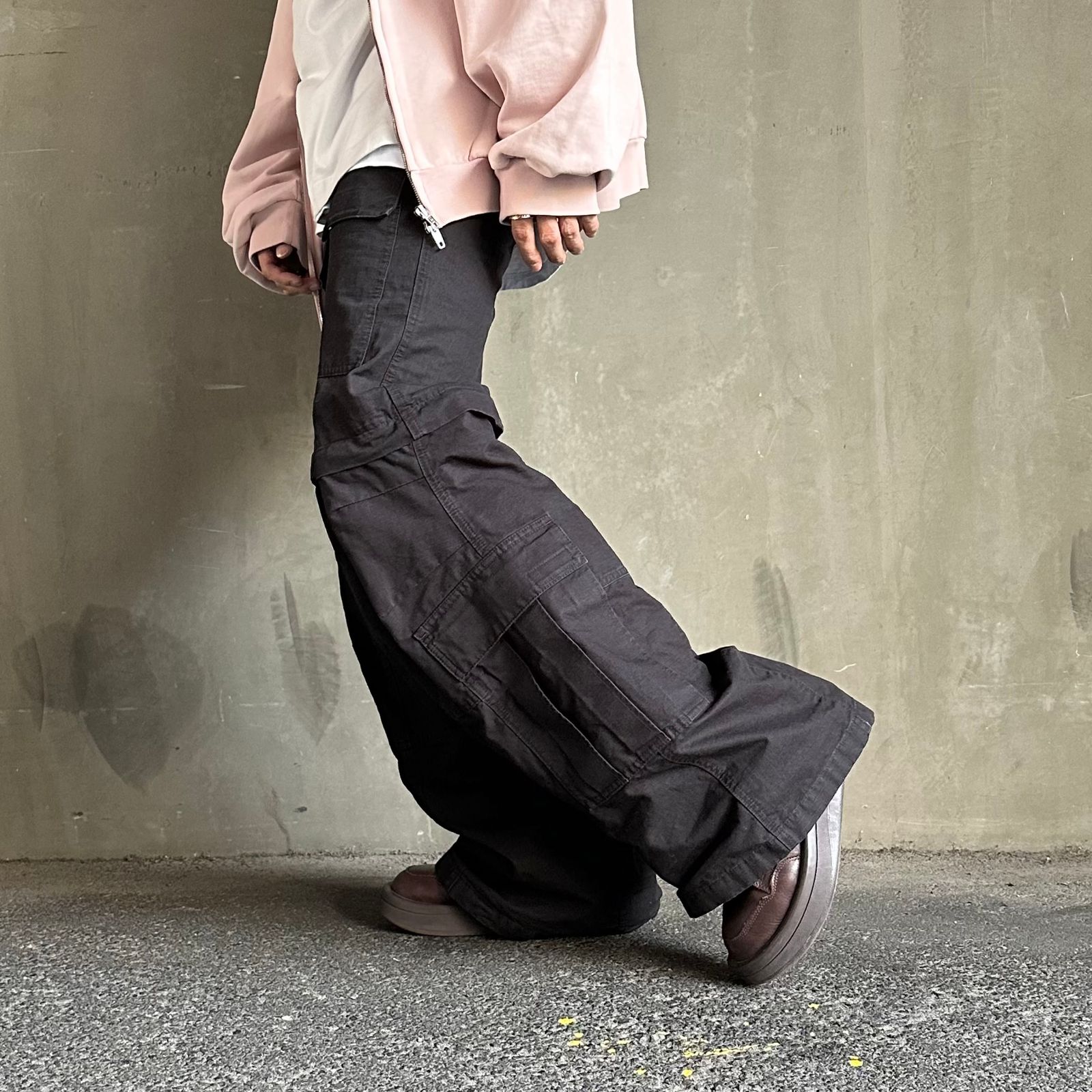 BALENCIAGA - FLARED CARGO / フレアカーゴパンツ / ブラック | LATIN EVE