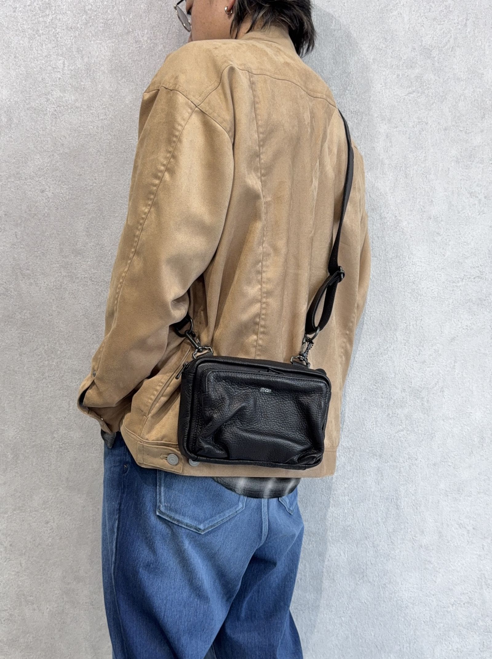 DECADE - オイルドレザー ミニショルダーバッグ / DCD-01326B