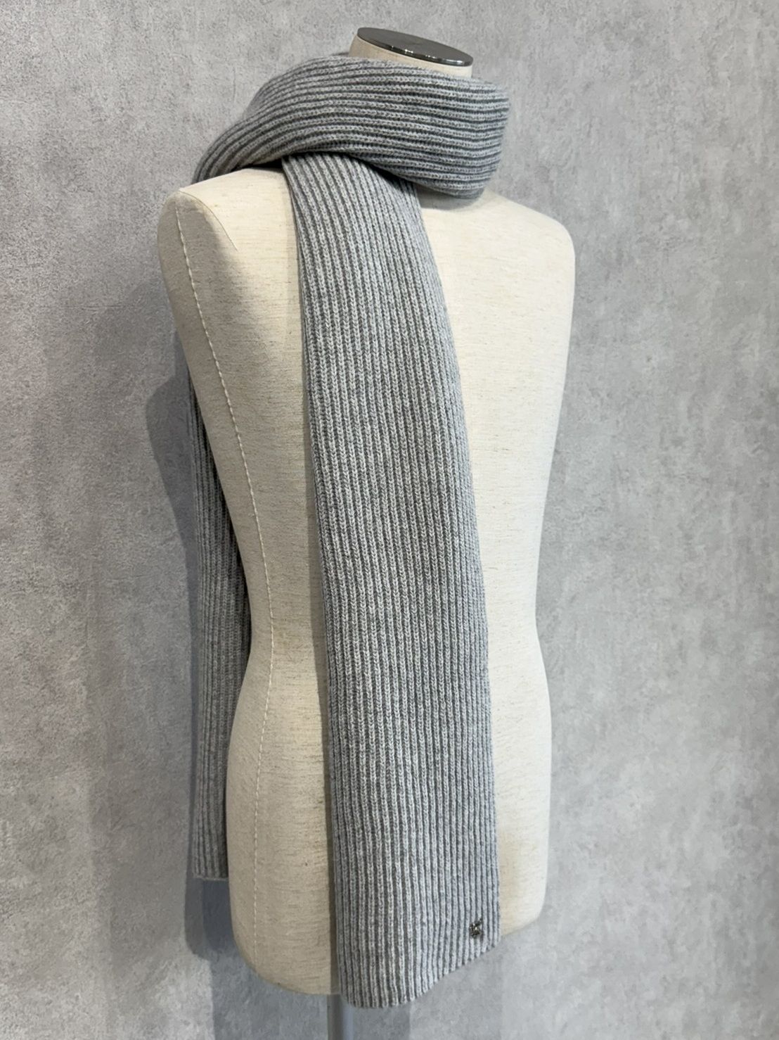 Calvin Klein - CKメタルロゴウールリブニットスカーフ / マフラー