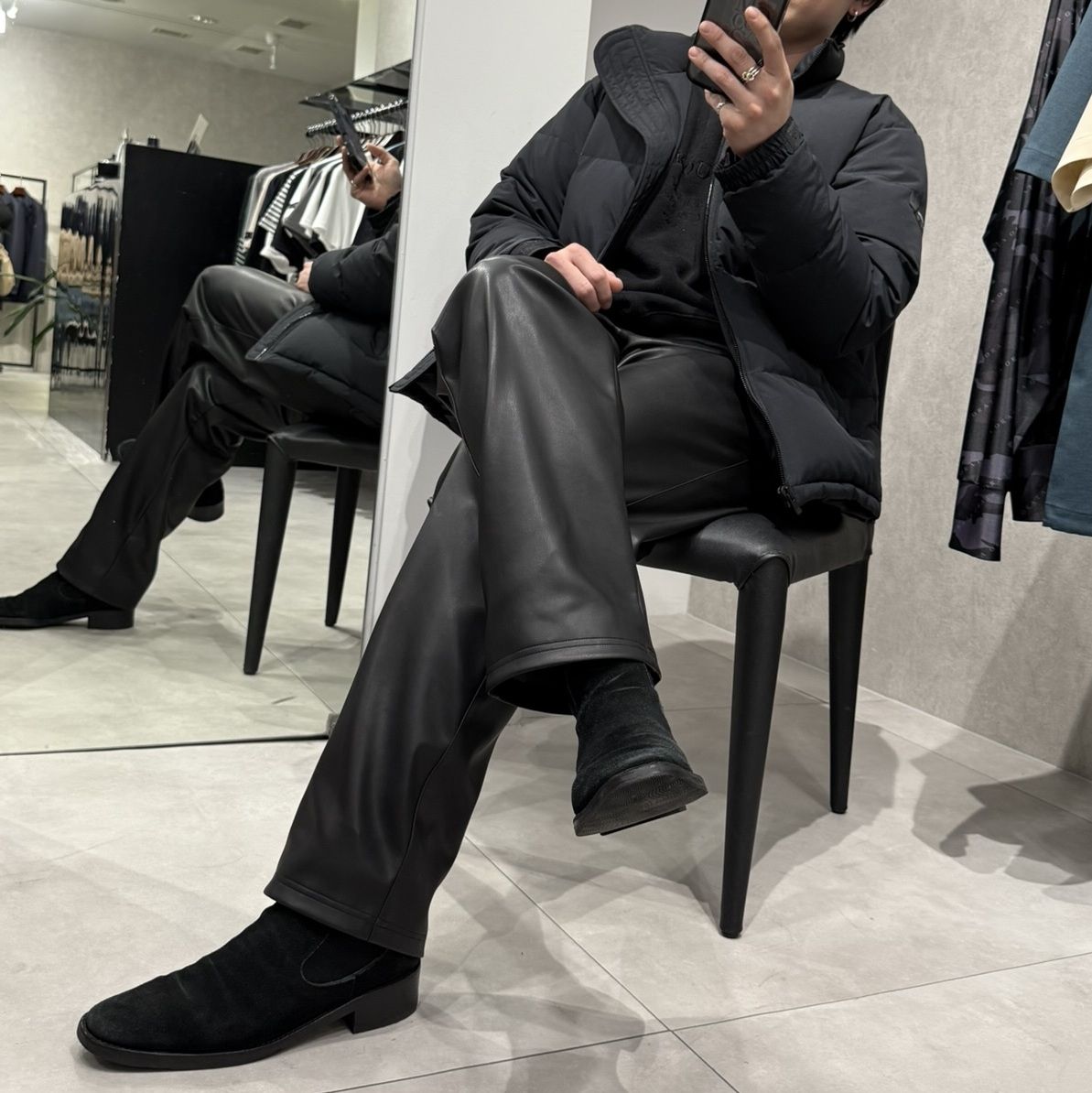 良すぎて着用頻度No1、改めてお勧めしたいワイドレザーパンツ | LUKE