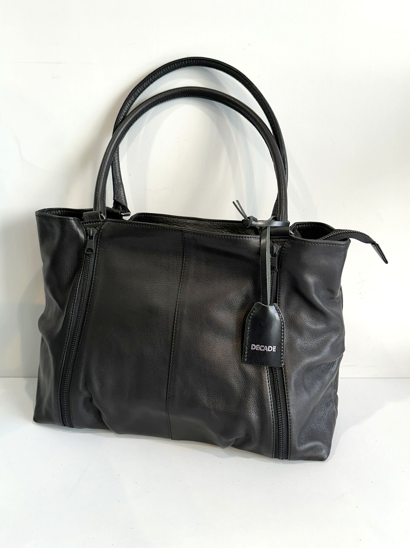 DECADE - オイルドカウレザー ダブルジップトートバッグ / DCD-01028