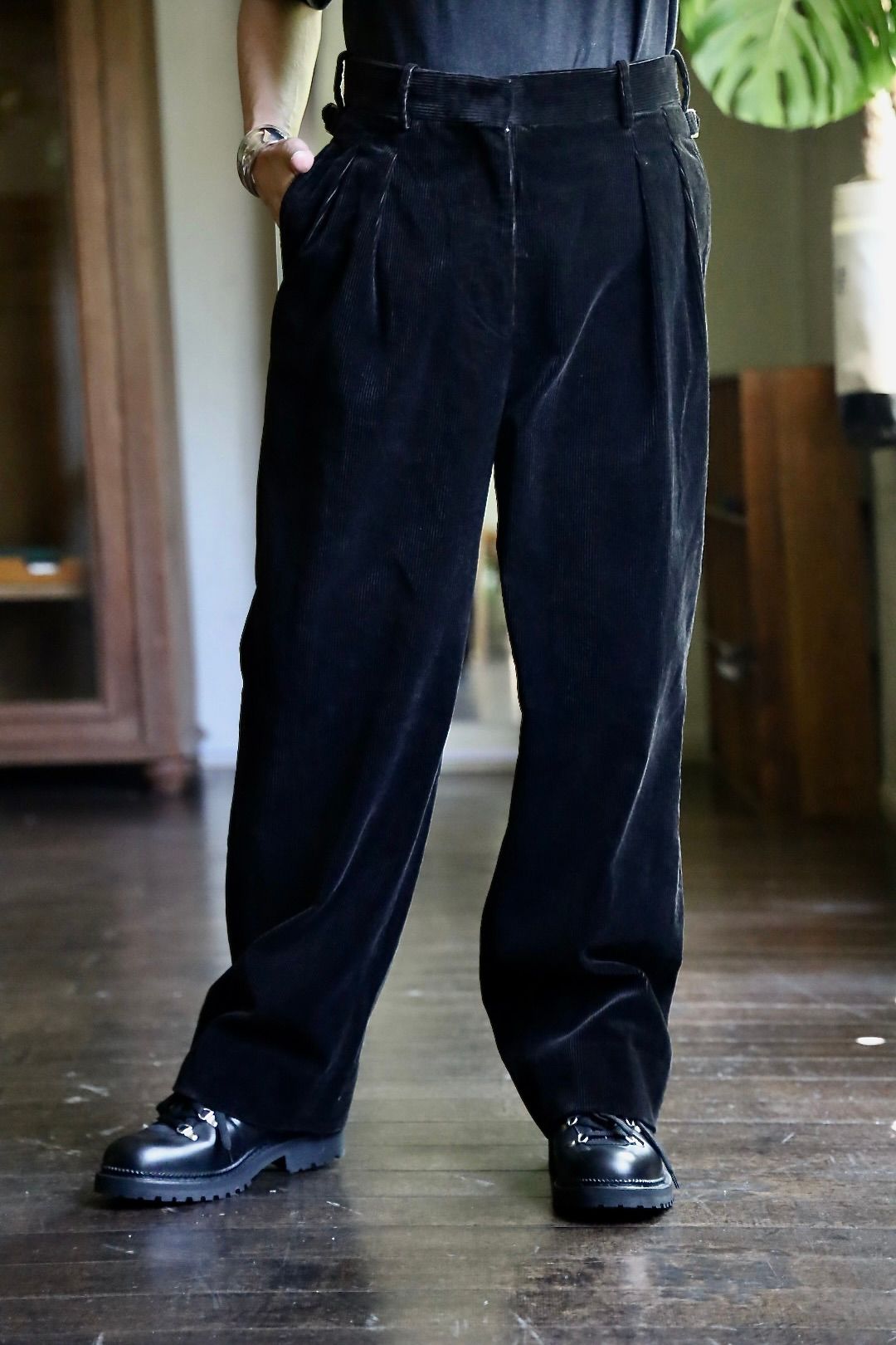 A.PRESSE Vintage Corduroy Trousersスタイル | 5324 | MARK