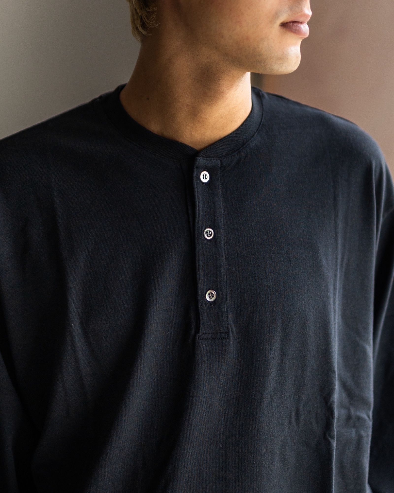 A.PRESSE Cashmere Blend L/S Henley Neck Shirt (BLACK) 新作発売