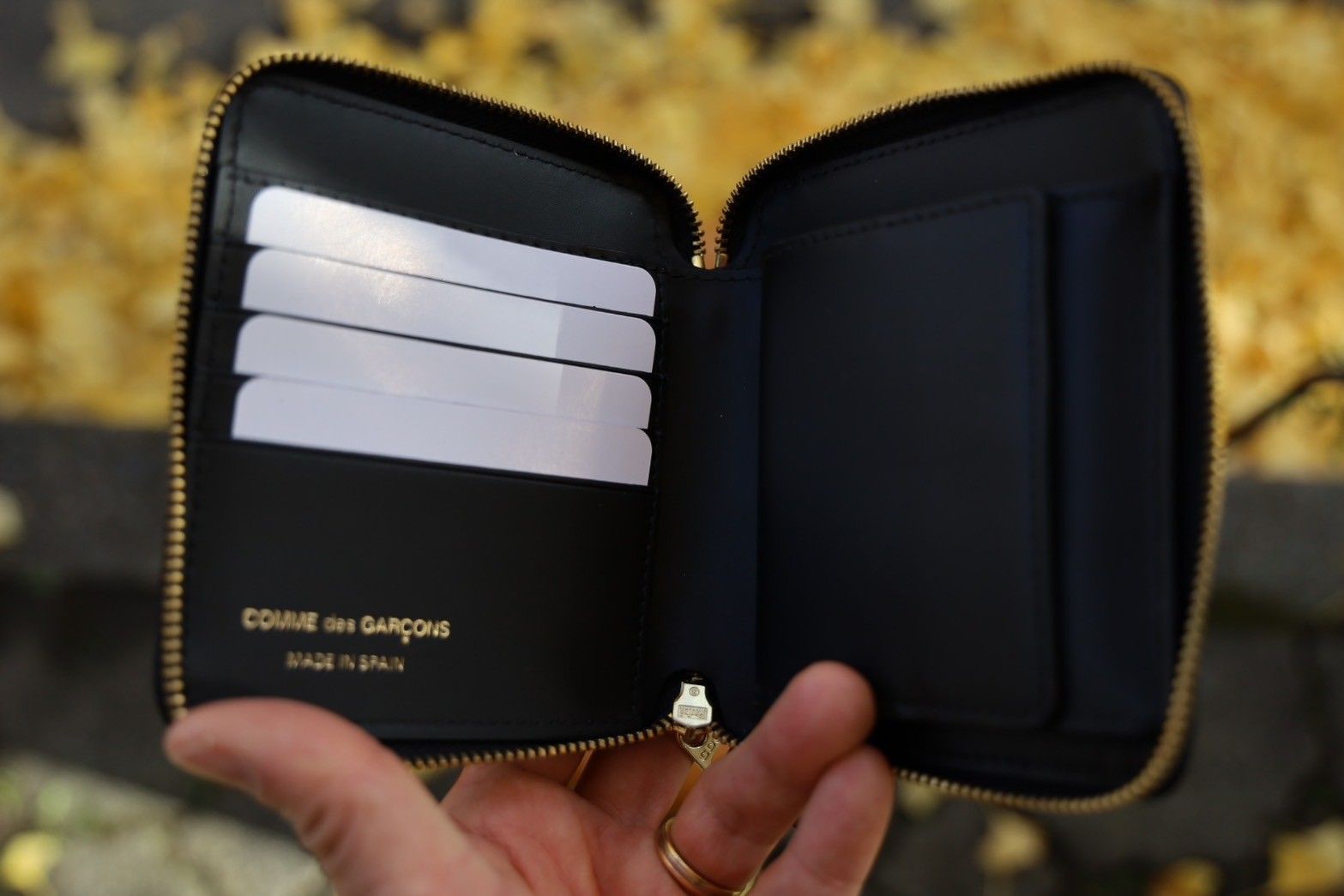 Wallet COMME des GARCONS - コムデギャルソン 財布 Big Bow Full Zip