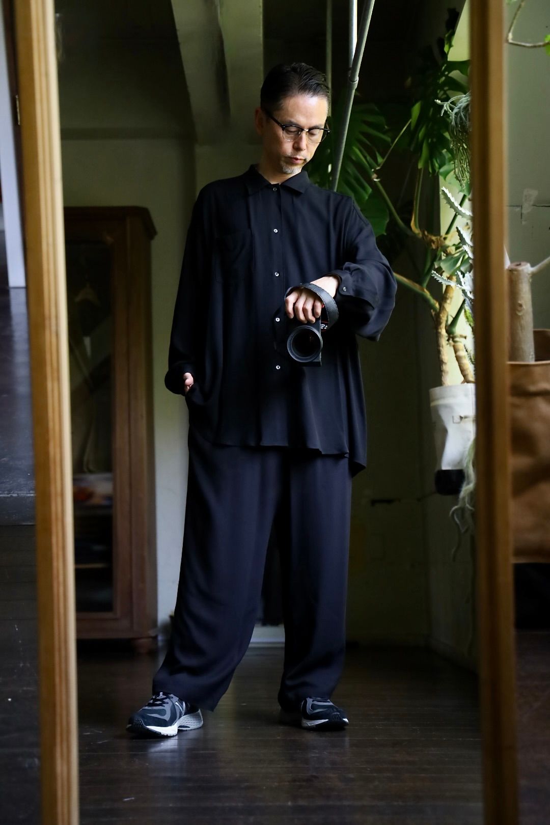 Graphpaper SIDOGRAS Twill Viscose Oversized Sleeping Shirtスタイル