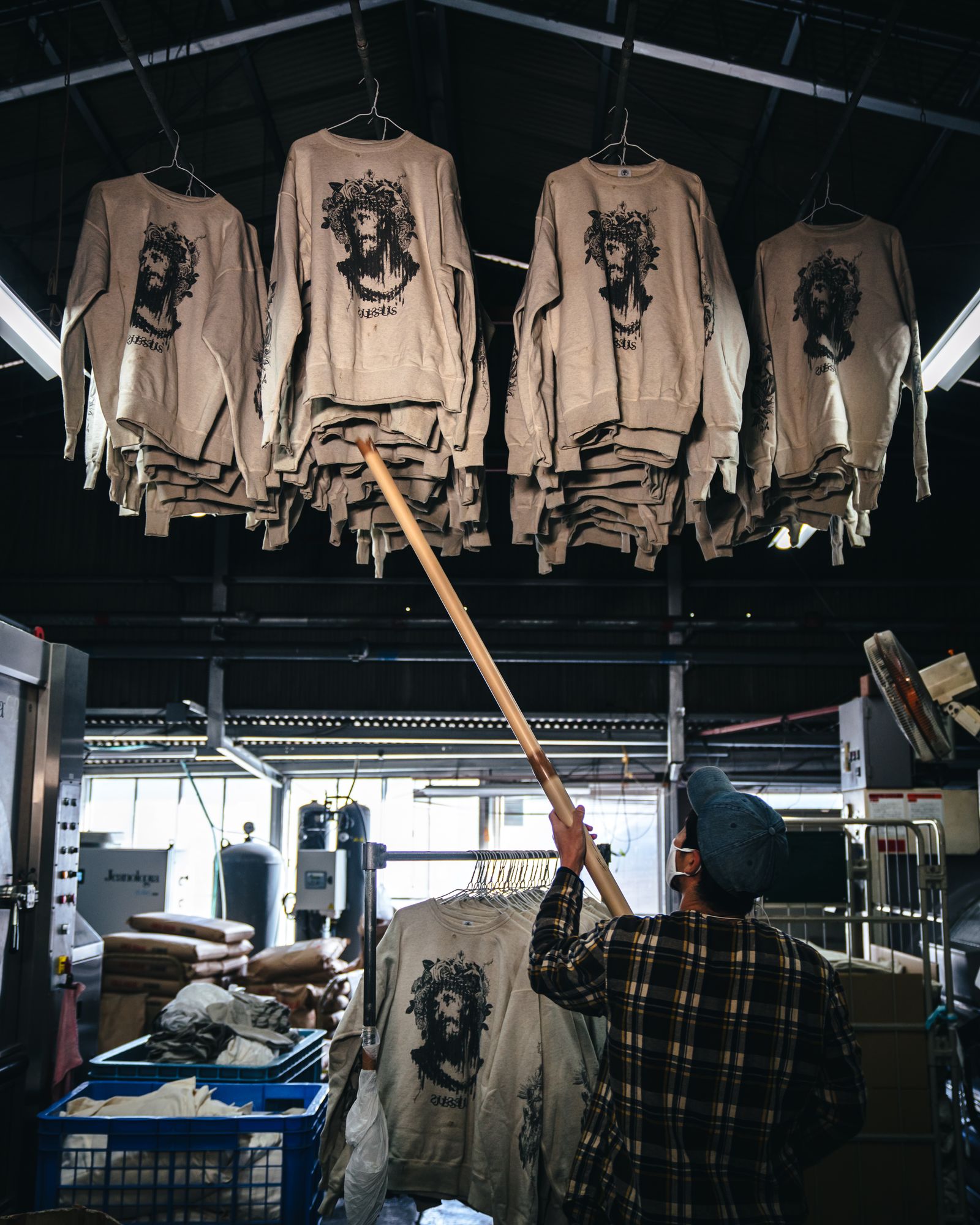 Saint Mxxxxxx × 河村康輔コラボスウェット2月5日(土)10:00発売 | MARK