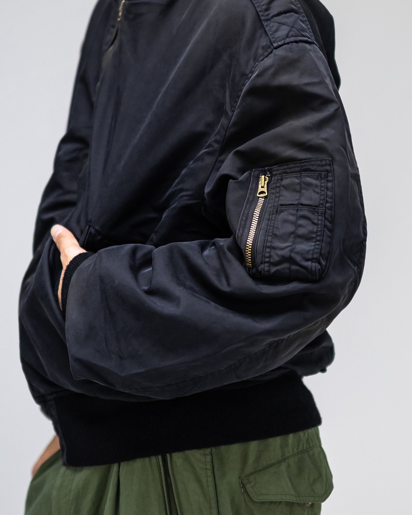 BOWWOW - BOW WOW 25FWバウワウ ジャケットL-2B FLIGHT JACKET AGED