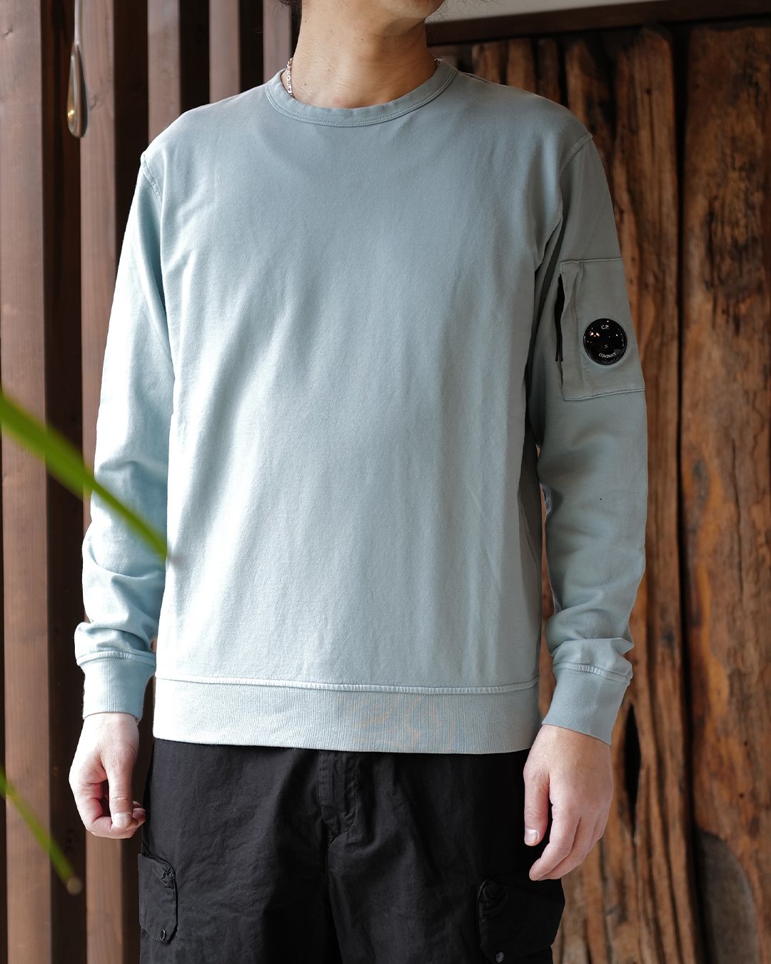 C.P. COMPANY - LIGHT FLEECE CREWNECK SWEATSHIRT SilverBlue | River