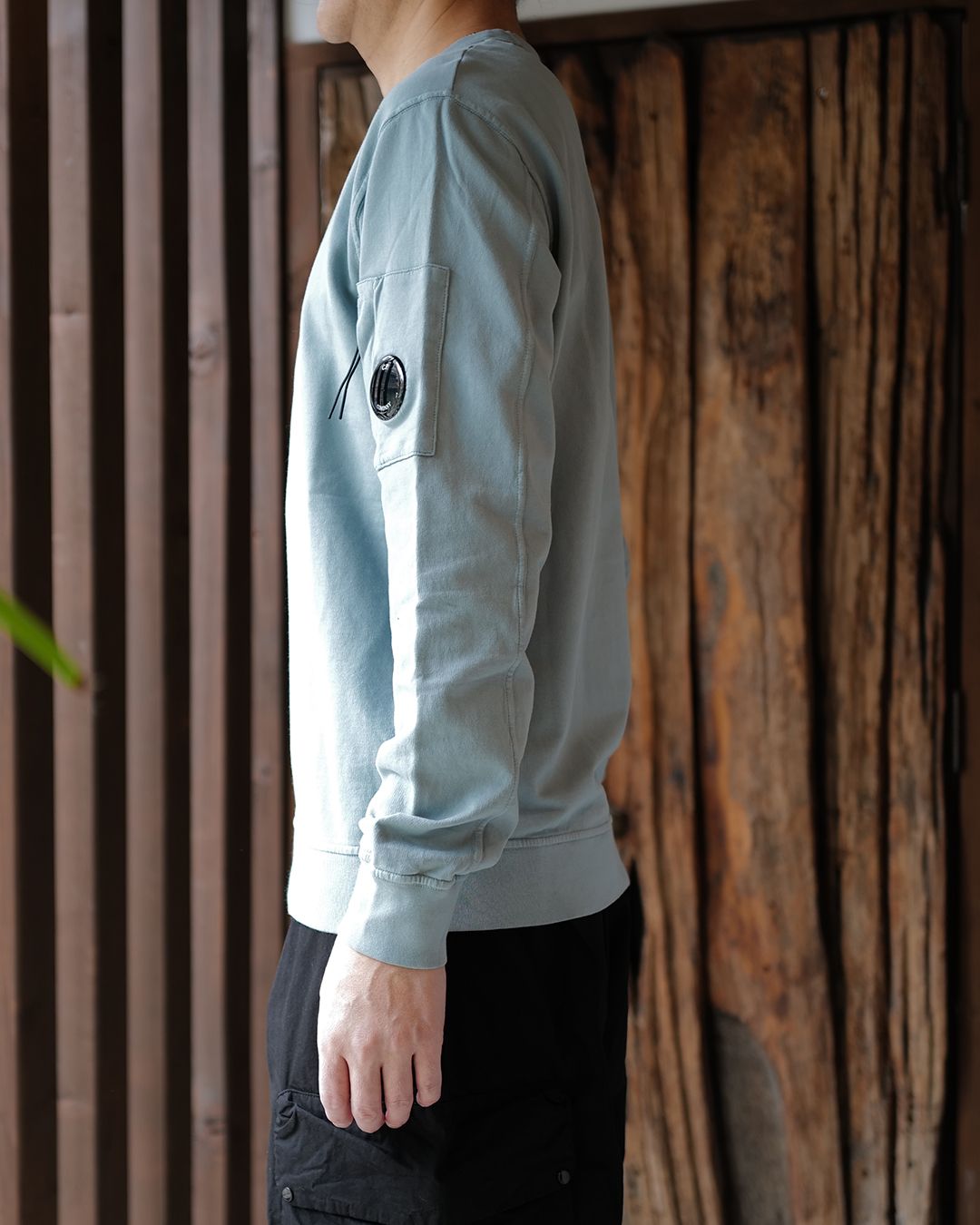 C.P. COMPANY - LIGHT FLEECE CREWNECK SWEATSHIRT SilverBlue | River