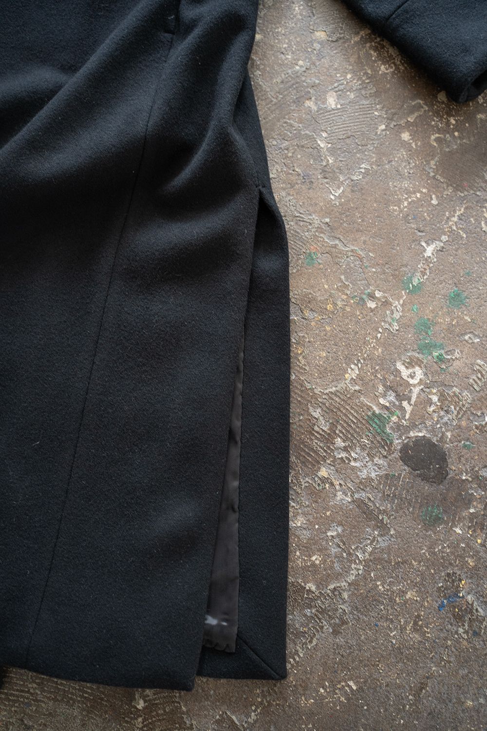 JUHA×STUDIOUS 23ss ベルテッドオーバーコート黒3 oCtTxXfuUMEA.jpg