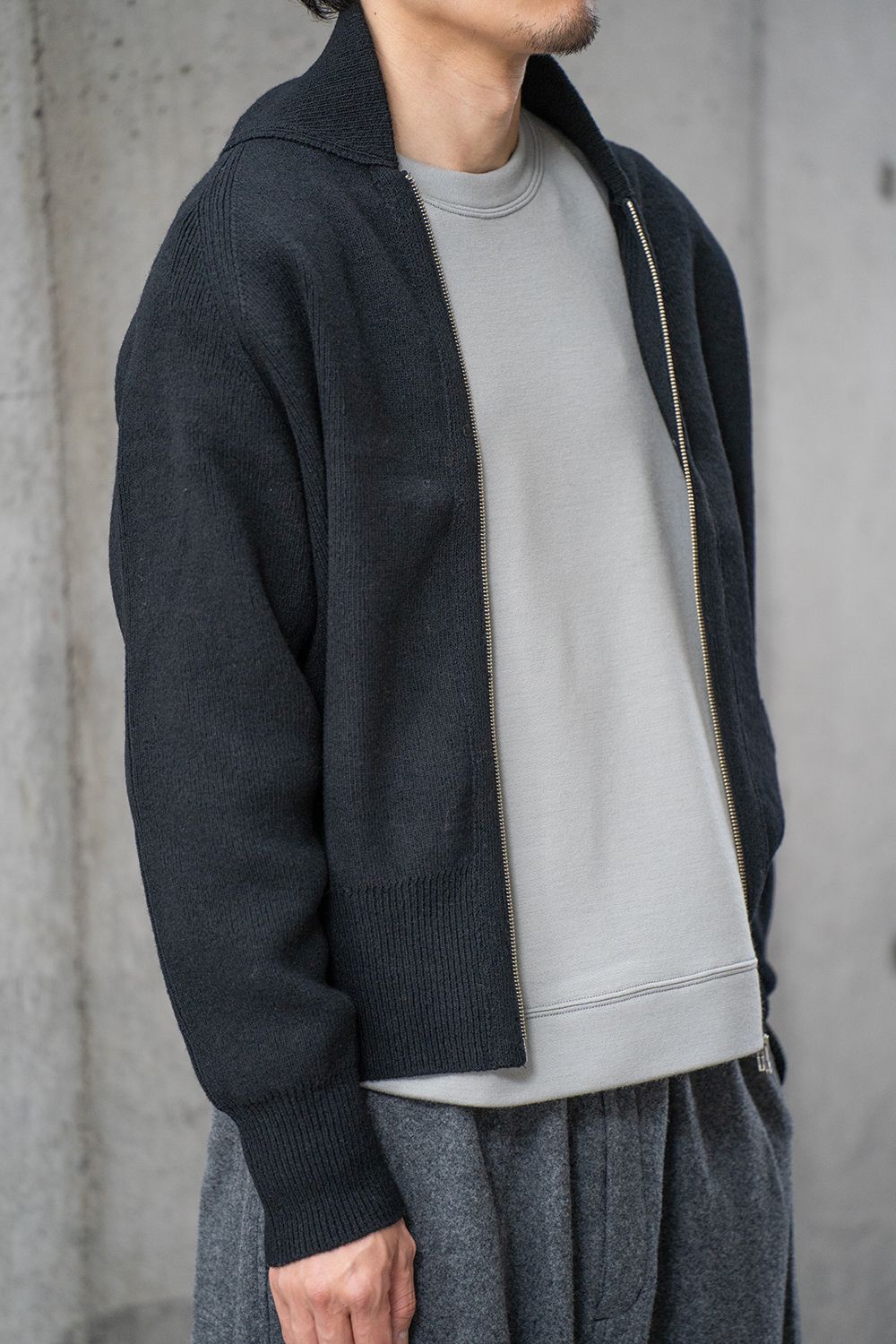 Slopeslow - 【ラスト1点】Hard twisted Shetlandwool type C-2(BLACK