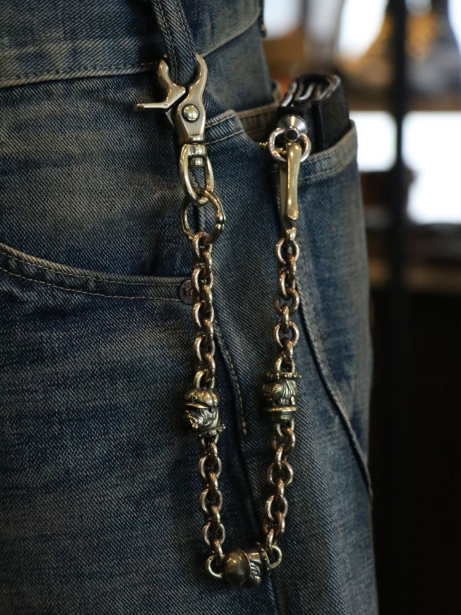 PEANUTS & CO. - BULL WALLETCHAIN (BRASS) | SKANDA