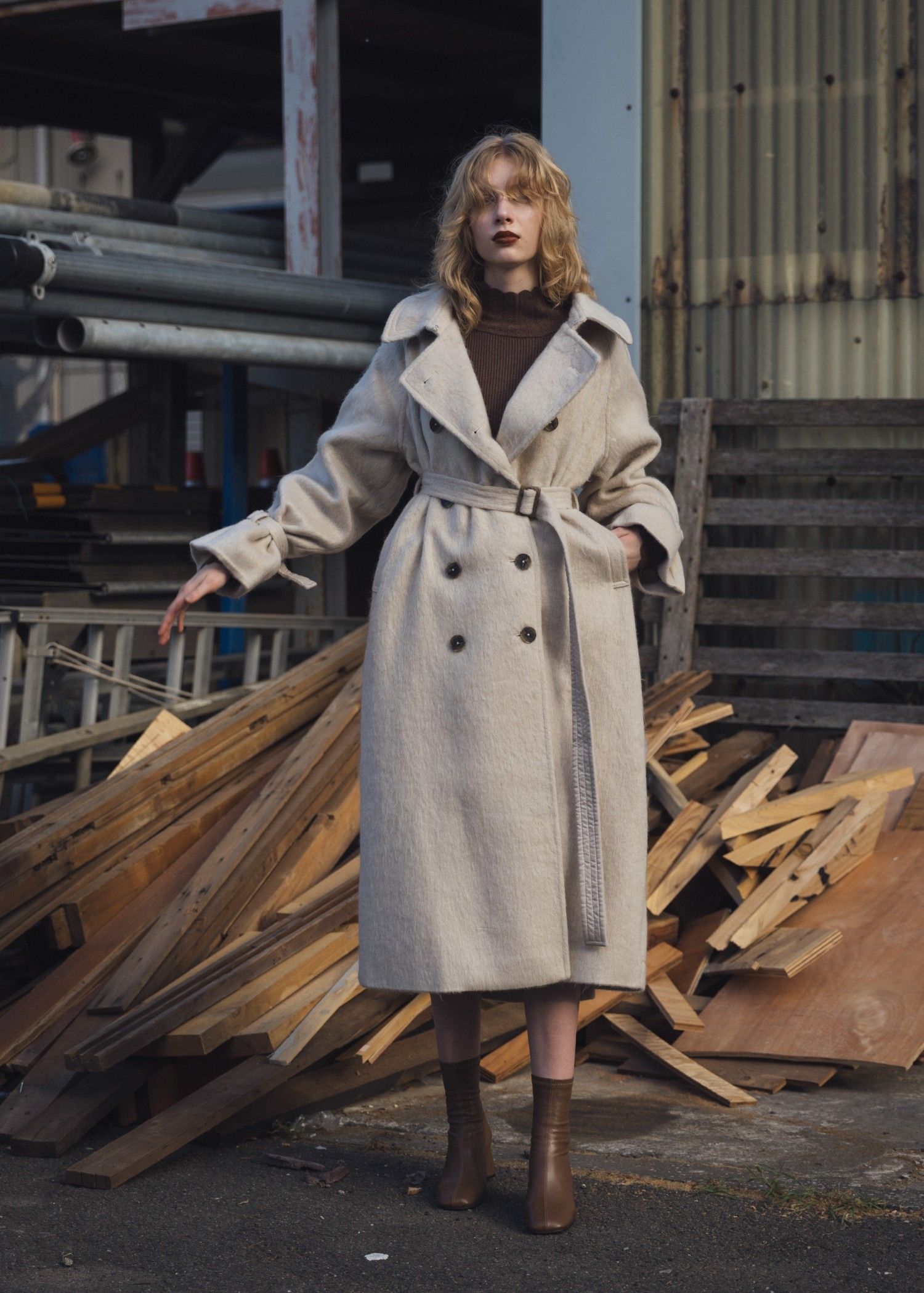 WILLFULLY - shaggy volume sleeve trench long coat / シャギー