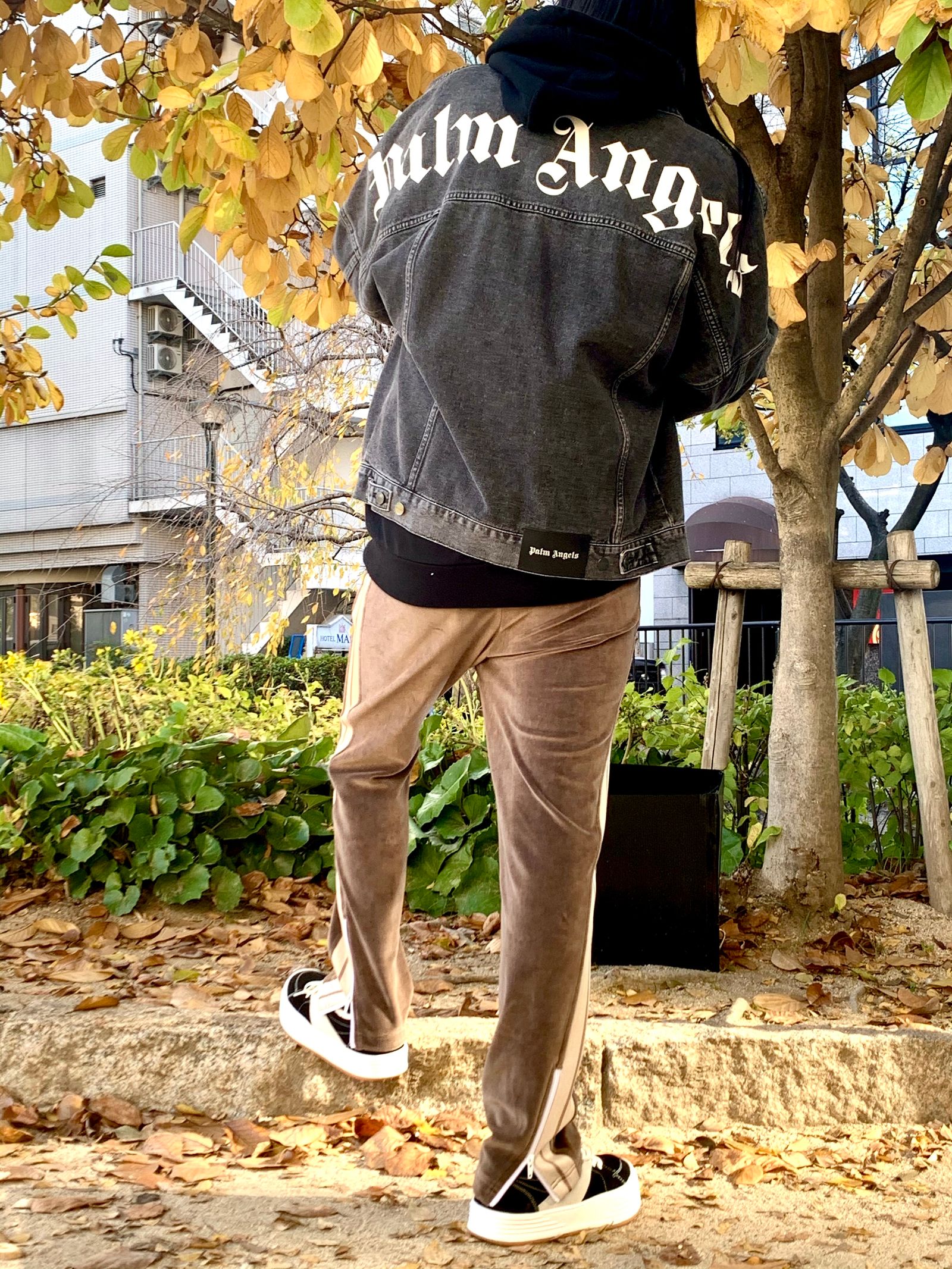 紅葉シーンにもぴったり!アメカジストリートコーデ。 | 645 | STORY