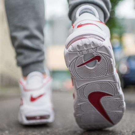 国内6月7日発売予定】ナイキ エア モア アップテンポ 