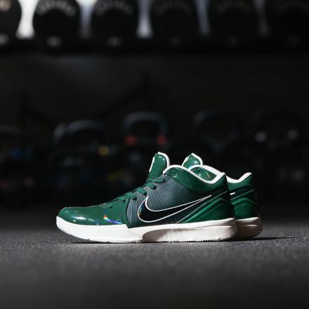 国内8月24日発売予定】アンディフィーテッド × ナイキ コービー 4