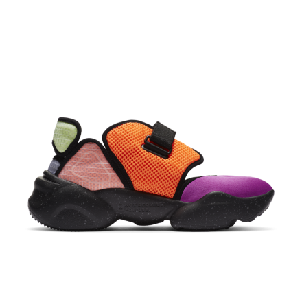 国内販売中/5月20日発売予定】ナイキ ウィメンズ アクア リフト