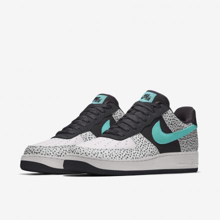 国内発売中】ナイキ バイ ユー エアフォース 1 アンロックド 