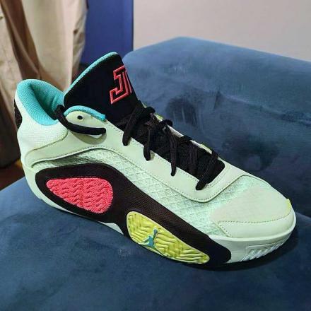 国内4月1日発売予定】ナイキ ジョーダン テイタム 2 