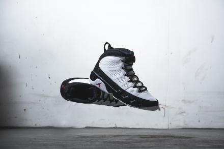 国内12月3日発売予定】 ナイキ エアジョーダン9 レトロ ホワイト