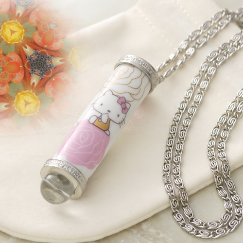 有田焼万華鏡：香蘭社・サンリオ]ハローキティ35周年記念モデル（テ