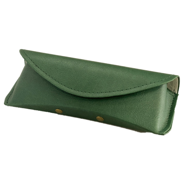 クラッシックな合皮レザーを使用したメガネケース（眼鏡ケース）D-18